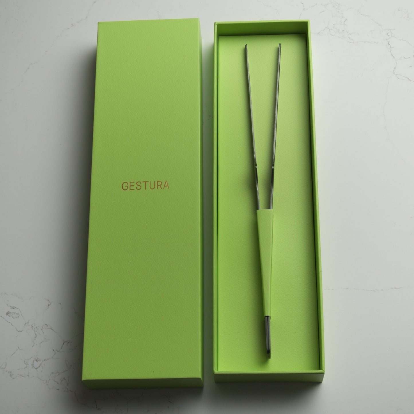 Gestura Stando - Gunmetal - Blade & Board