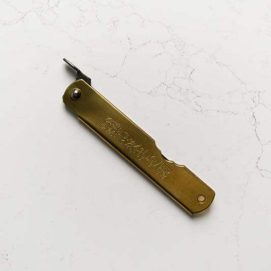 Nagao Kanekoma Higonokami Aogami Kabata - Brass - Blade & Board
