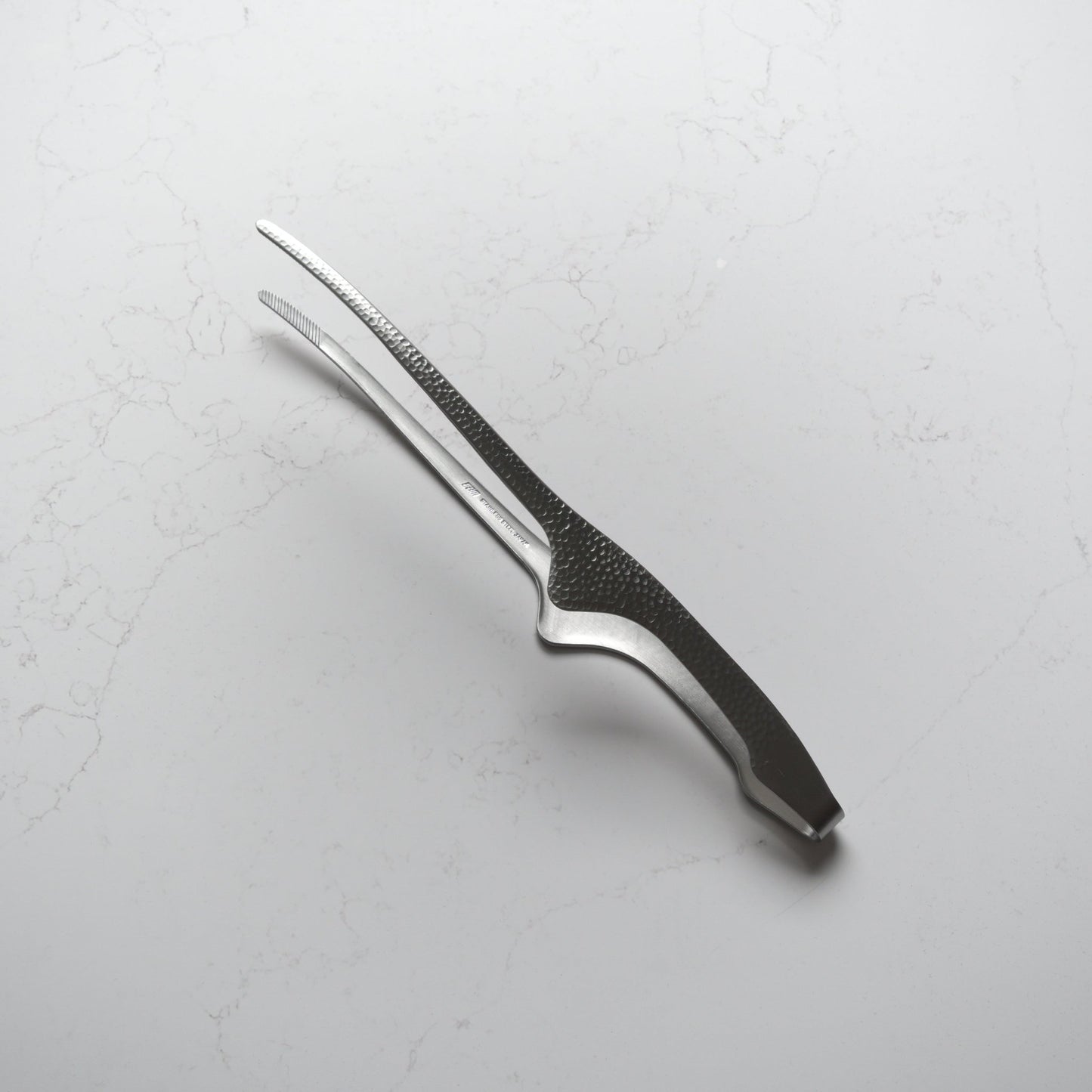 Clever Tong with Hammered Texture - Blade & Board