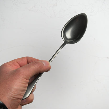 Gestura 01 Kitchen Spoon - Gunmetal - Blade & Board