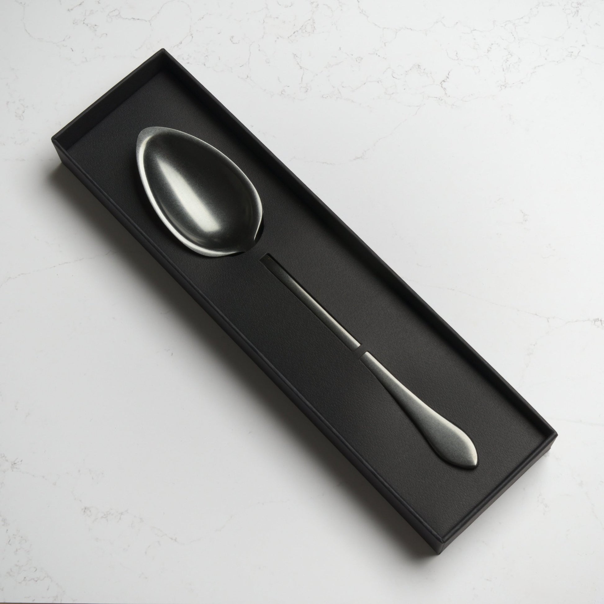 Gestura 01 Kitchen Spoon - Gunmetal - Blade & Board