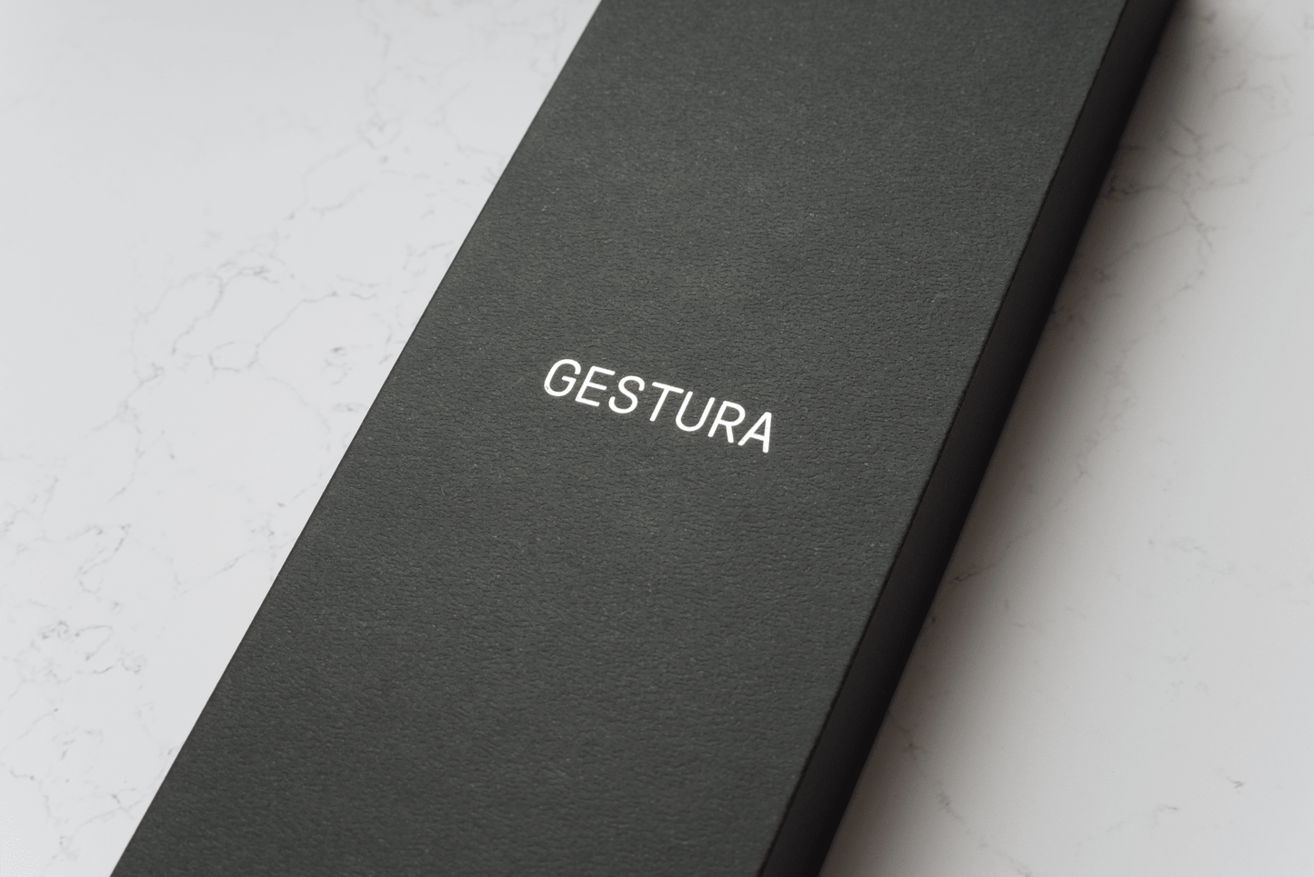 Gestura 01 Kitchen Spoon - Gunmetal - Blade & Board