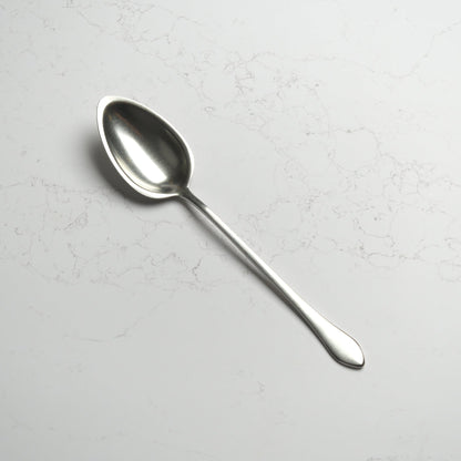 Gestura 01 Kitchen Spoon - Silver - Blade & Board