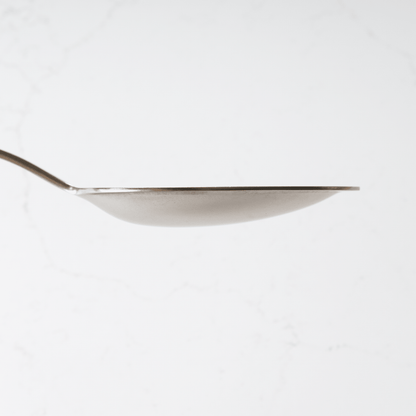 Gestura 01 Kitchen Spoon - Silver - Blade & Board