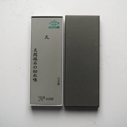 Morihei Hishiboshi 4000 Grit Whetstone - Blade & Board