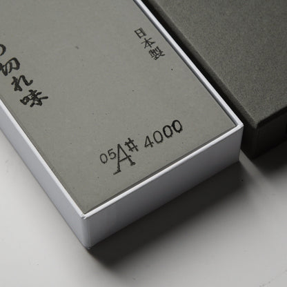 Morihei Hishiboshi 4000 Grit Whetstone - Blade & Board