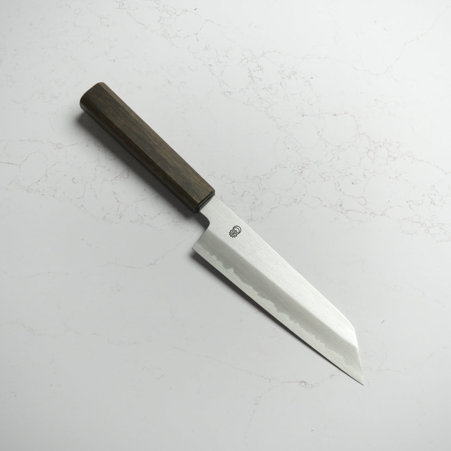Sakai Kikumori Kikuzuki Kasumi Bunka 180mm - Blade & Board