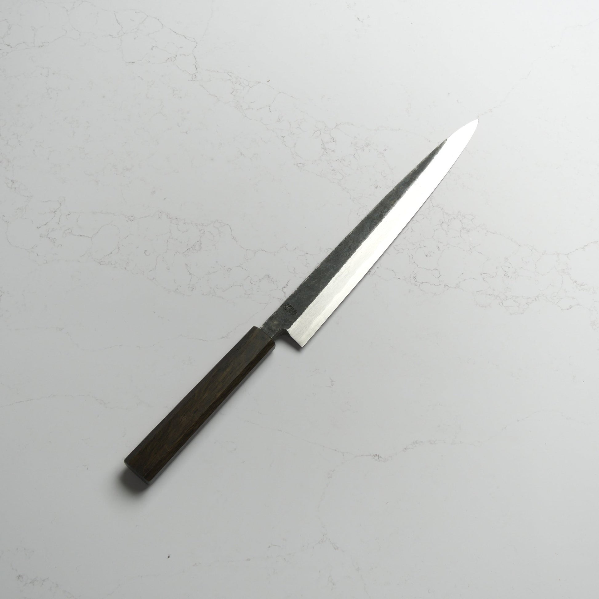 Sakai Kikumori Kikuzuki Kuro Yanagiba 270mm - Blade & Board