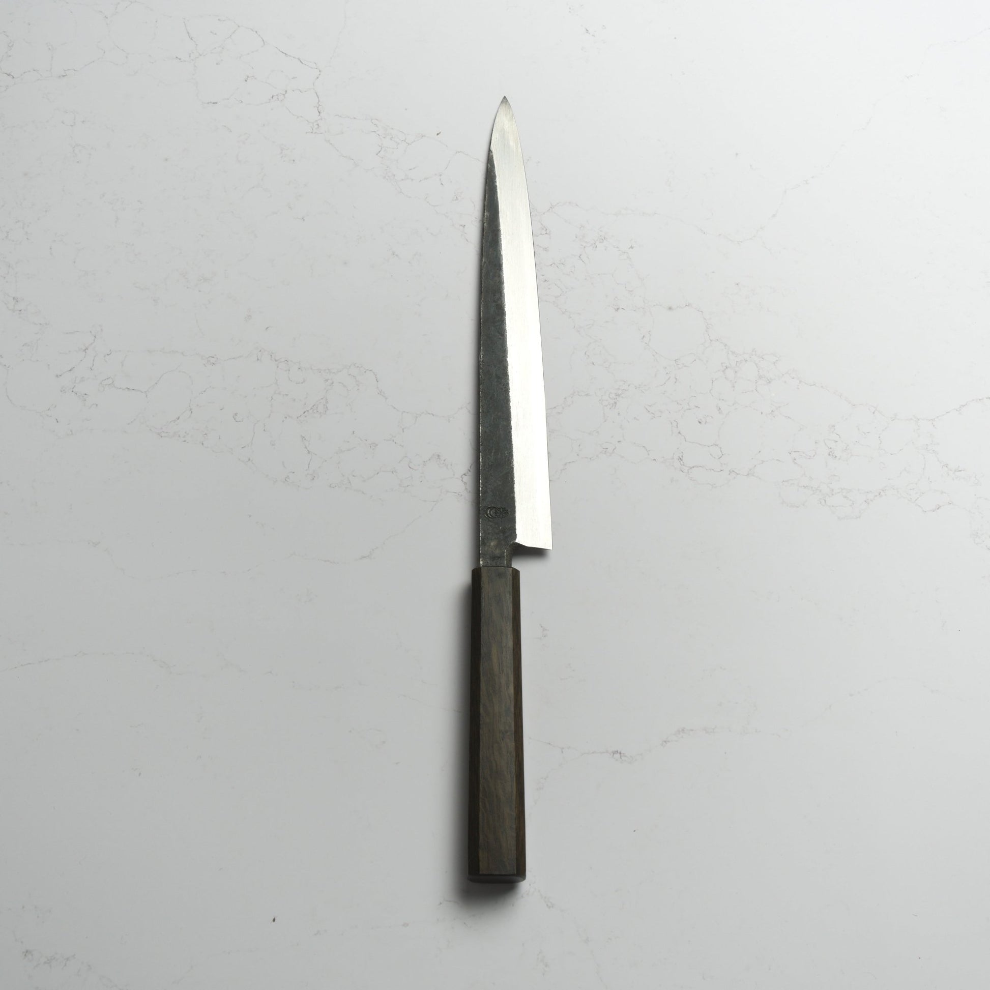 Sakai Kikumori Kikuzuki Kuro Yanagiba 270mm - Blade & Board