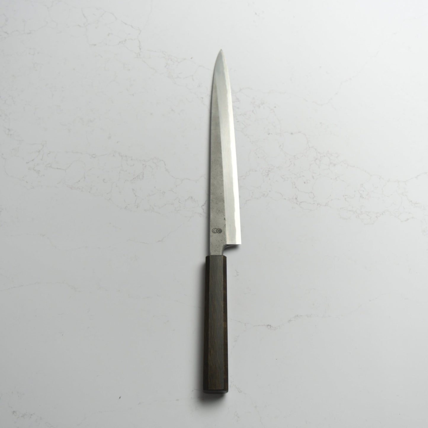 Sakai Kikumori Kikuzuki Rin Yanagiba 270mm - Blade & Board