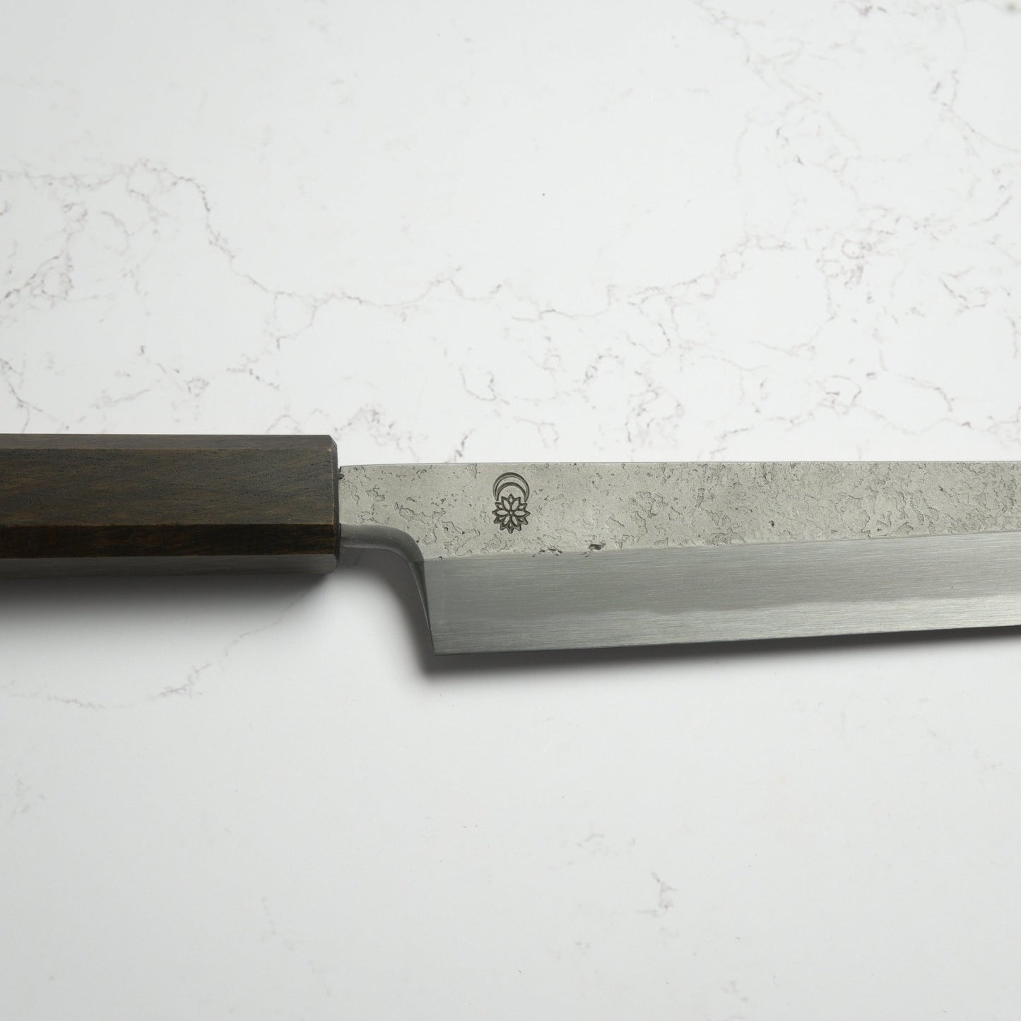 Sakai Kikumori Kikuzuki Rin Yanagiba 270mm - Blade & Board