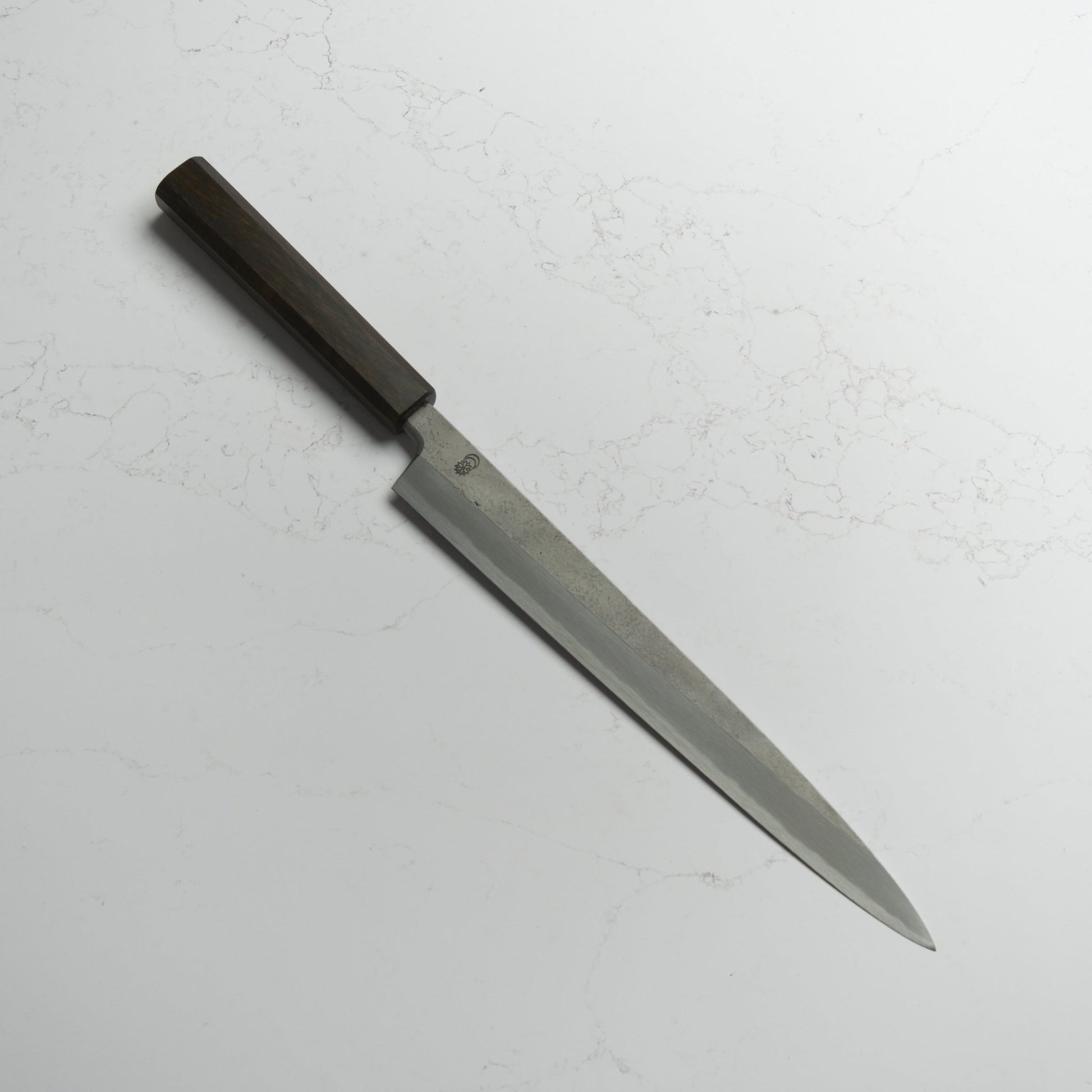 Sakai Kikumori Kikuzuki Rin Yanagiba 270mm - Blade & Board