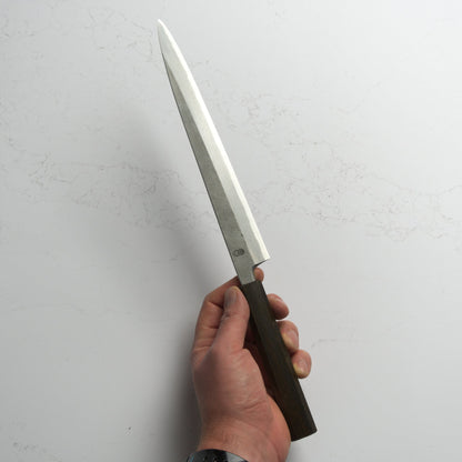 Sakai Kikumori Kikuzuki Rin Yanagiba 270mm - Blade & Board