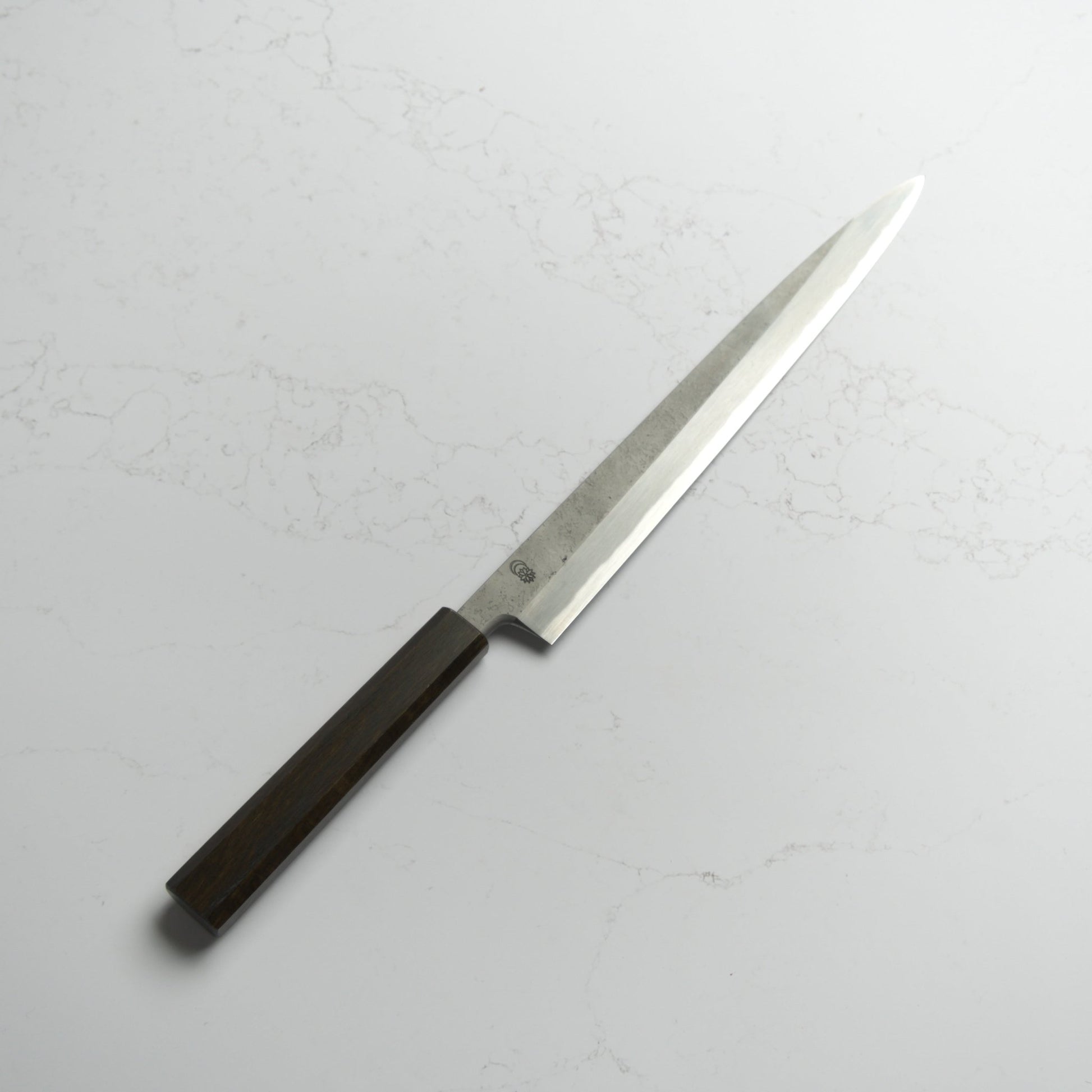 Sakai Kikumori Kikuzuki Rin Yanagiba 270mm - Blade & Board